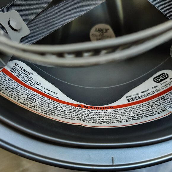 RAIDERS NFL Hard Hat Construction Helmet MSA LA Oakland Las Vegas Medium V-Gard - Picture 4 of 10